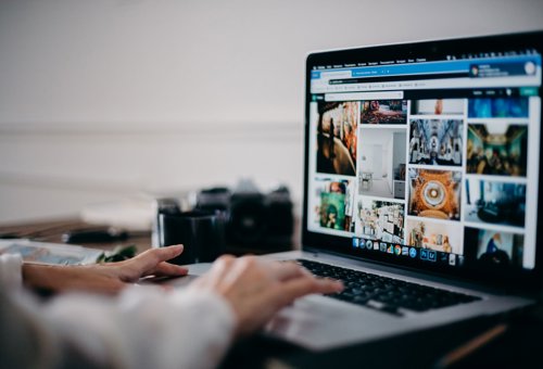 Jak ověřit AI fotku, video nebo text: metadata, vodoznaky a reverzní hledání