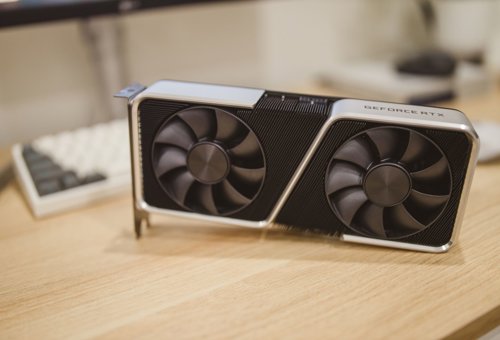 Kolik VRAM potřebujete pro lokální AI: přehled od 7B do 70B modelů