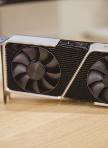 Kolik VRAM potřebujete pro lokální AI: přehled od 7B do 70B modelů