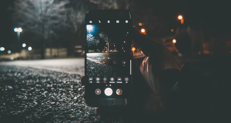 Kupujete nový telefon? 5 AI funkcí, které rozhodují o koupi