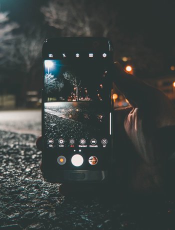 Kupujete nový telefon? 5 AI funkcí, které rozhodují o koupi