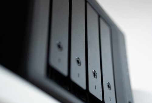 Docker na NAS: Home Assistant, Immich a lokální AI bez cloudu