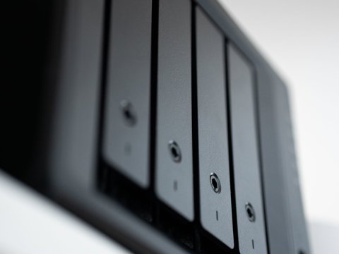 Docker na NAS: Home Assistant, Immich a lokální AI bez cloudu