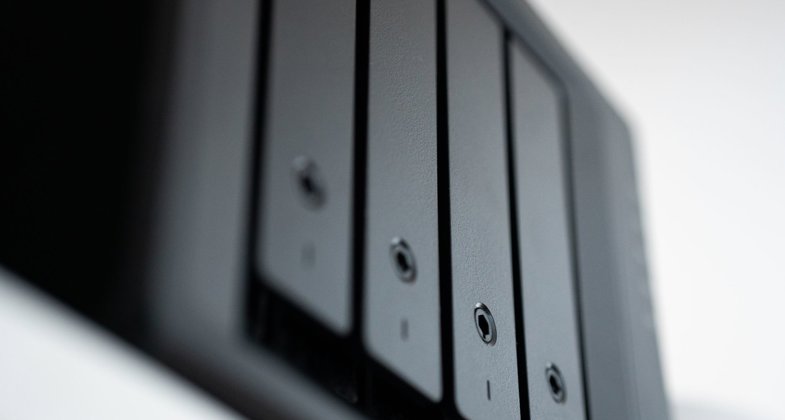 Docker na NAS: Home Assistant, Immich a lokální AI bez cloudu