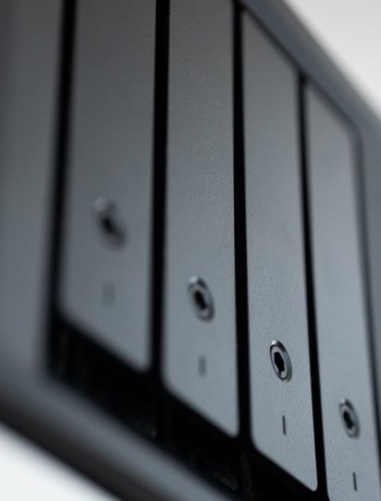Docker na NAS: Home Assistant, Immich a lokální AI bez cloudu