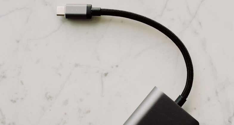 USB-C není USB-C: čtyři parametry rozhodují, zda kabel zvládne 100 W, 4K i 10 Gb/s