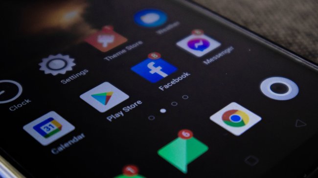 Srovnání bloatwaru: Samsung vs Xiaomi vs Google. Kde ho je nejméně a jak se ho zbavit