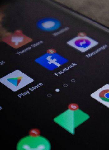 Srovnání bloatwaru: Samsung vs Xiaomi vs Google. Kde ho je nejméně a jak se ho zbavit