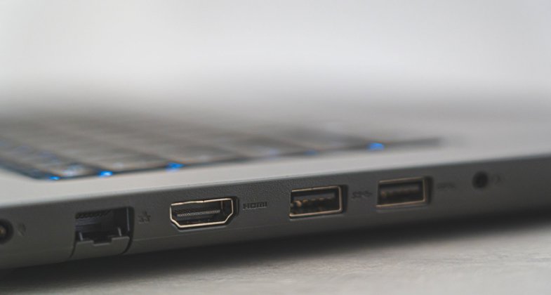 Notebook jako domácí server 24/7: vypněte baterii, zavřete víko a povolte auto-start