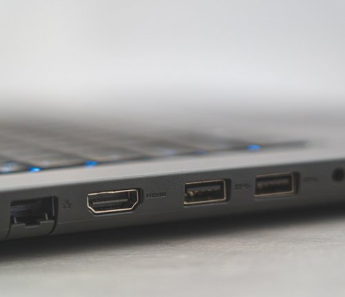 Notebook jako domácí server 24/7: vypněte baterii, zavřete víko a povolte auto-start