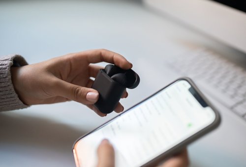 Bluetooth kodeky v praxi: proč stejná sluchátka hrají na každém telefonu jinak