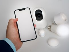 Vyberte smartphone pro chytrou domácnost: Hlídejte Matter, IR port a baterii