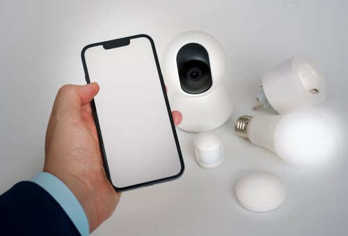 Vyberte smartphone pro chytrou domácnost: Hlídejte Matter, IR port a baterii