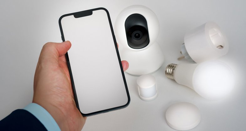 Vyberte smartphone pro chytrou domácnost: Hlídejte Matter, IR port a baterii