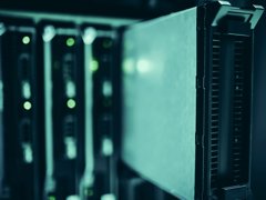 Cloudová AI vs. lokální model: jak spočítat náklady na tokeny, elektřinu a hardware