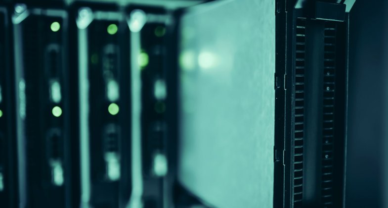 Cloudová AI vs. lokální model: jak spočítat náklady na tokeny, elektřinu a hardware