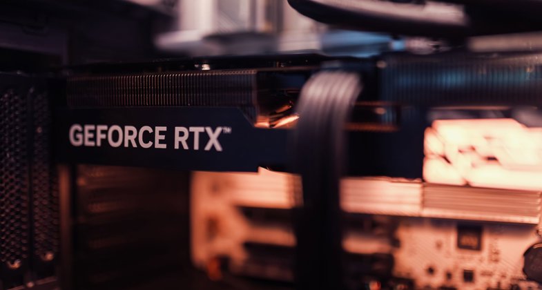 Upgrade staršího PC pro lokální AI: které komponenty vyměnit a kdy koupit mini-PC