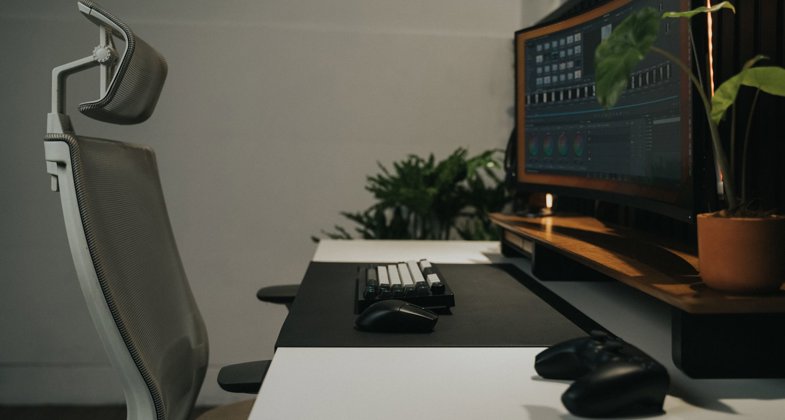 Jak vybrat monitor pro práci i hry: 5 parametrů, které rozhodují