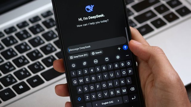 Lokální AI v telefonu: 1B model zvládne každý, 7B jen špičky s 16 GB RAM